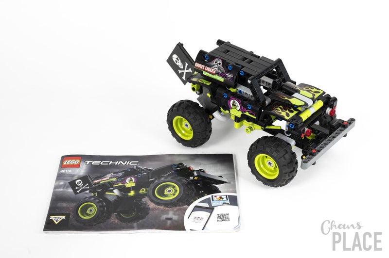 LEGO Technic - 42118 Monster Jam Grave Digger Carousel 1