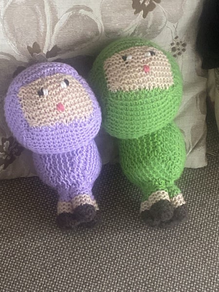 Knitted lambs and creepers62863240822914113