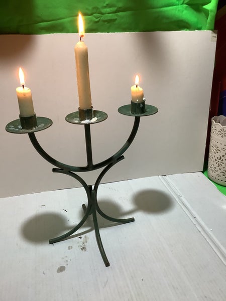 Cute Brass candle holder for 3 candles Carousel 2