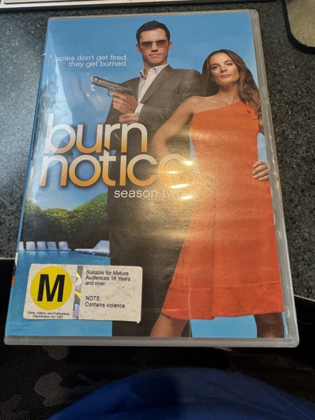 Burn Notice 2 DVD Carousel 1
