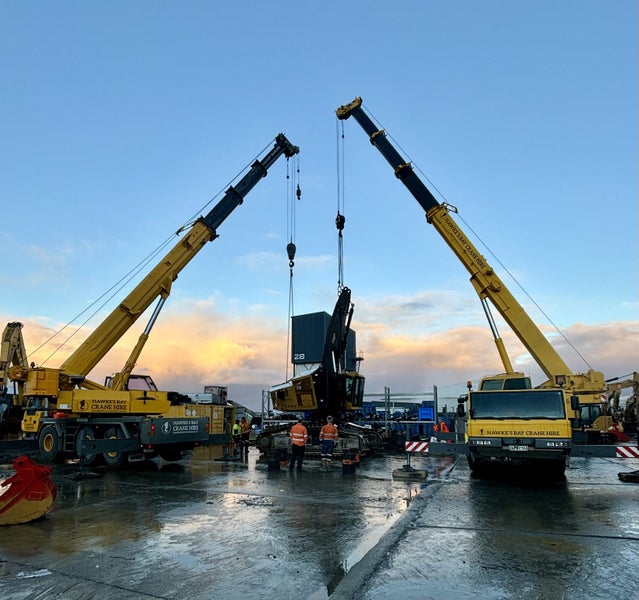 Hawkes Bay Crane & Platform Hire Carousel 1