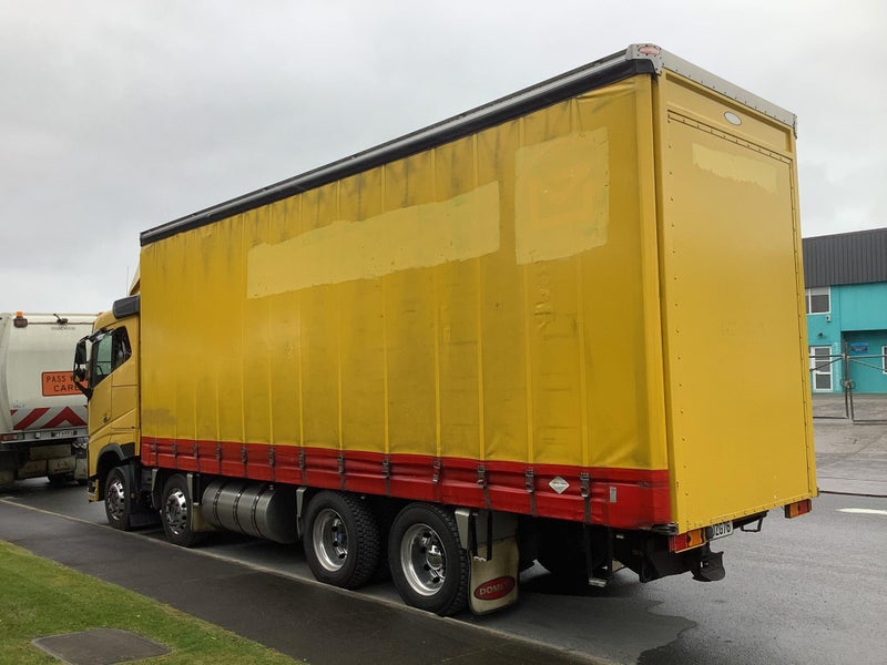 2016 Volvo FH600 16 Pallet Curtainsider62867854353410112