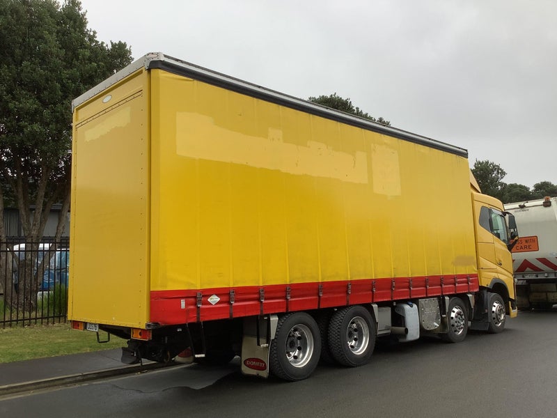 2016 Volvo FH600 Truck and Trailer Combination62867854341121113
