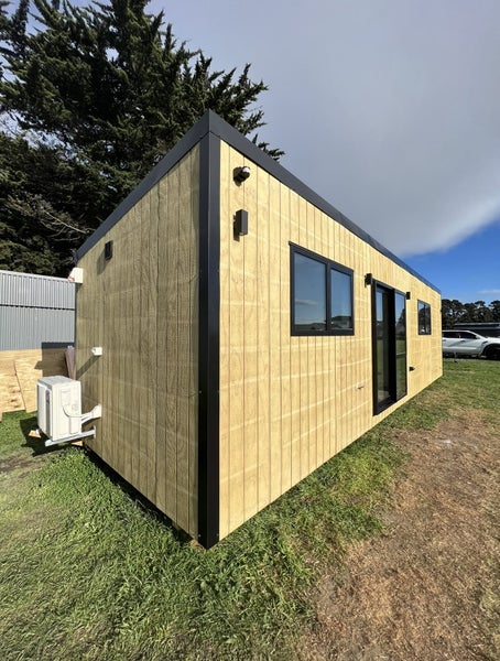 10 x 3 Portable building / Sleepout with Kitchen and Bathroom Carousel 2