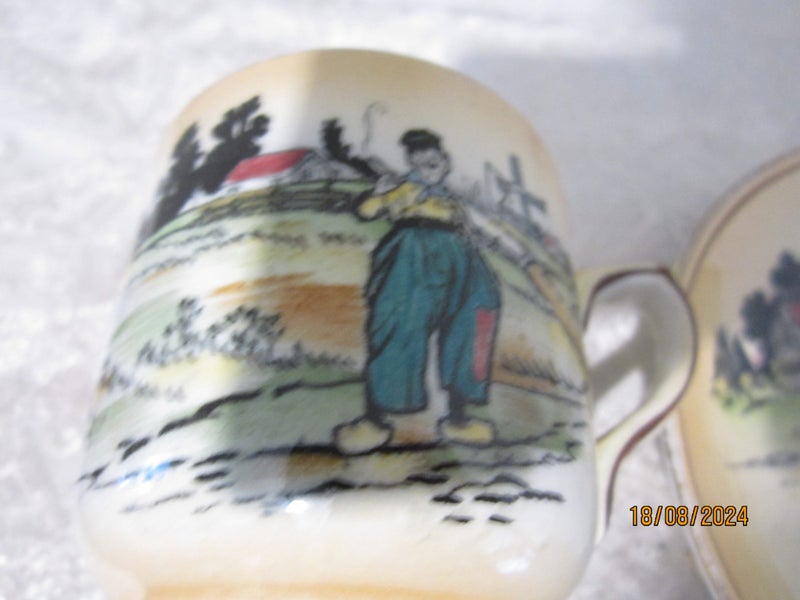 Grimwades "Quaint Characters" Lustre Ware Duo Carousel 4