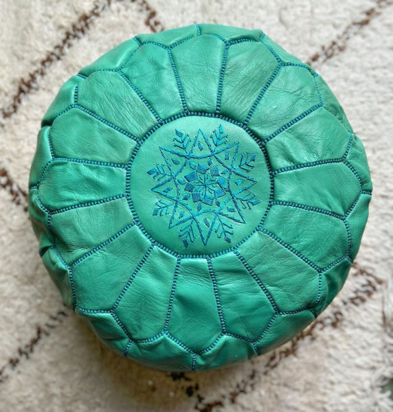 PREMIUM Handcrafted Moroccan Leather Pouf Carousel 1