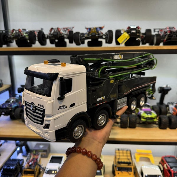 HUINA 1381 Cement Truck Model Car 1:18 Remote Control RC (Hui Na) (RED/YELLOW) Carousel 2