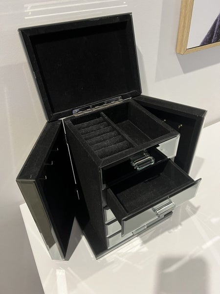 Mirror Jewellery Box Carousel 2