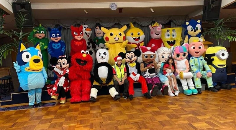 Cartoon character entertainers Carousel 1