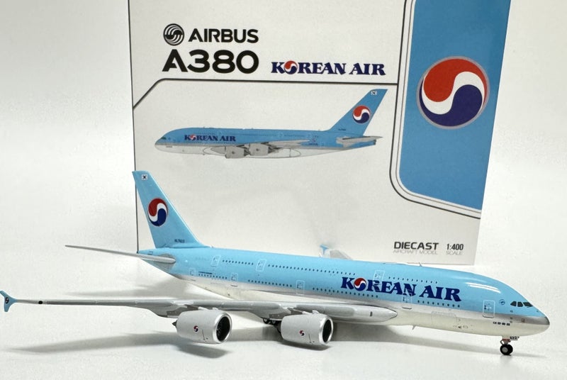 Korean Air A380-800 1:400 diecast metal Carousel 3