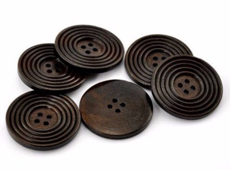 A pack of 8 wooden buttons 28mm Carousel 1