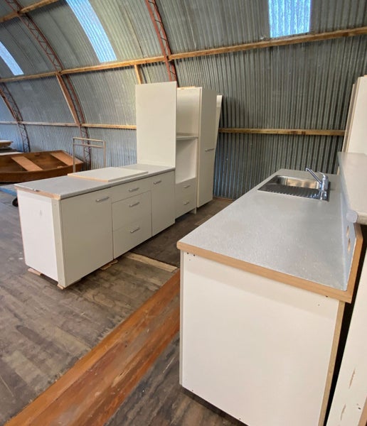 Recycled Galley Kitchen #3762 Carousel 1