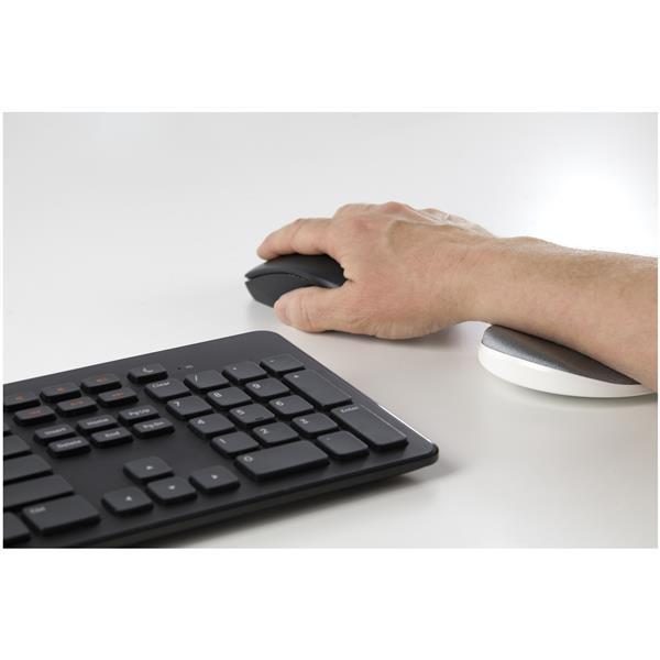 StarTech Sliding Ergonomic Desk Wrist Rest Carousel 3