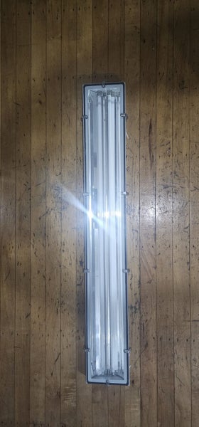 MN2 Dual 80W TL5 Flurecent Light Assembly Carousel 2