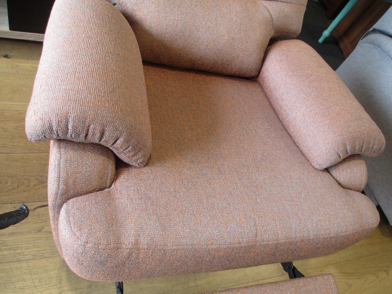 Kovacs Euro Ezi-Out Motorised Recliner Carousel 18