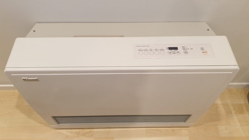 LPG RINNAI ENERGYSAVER 559FT FLUED LPG GAS HEATER AS NEW Carousel 2