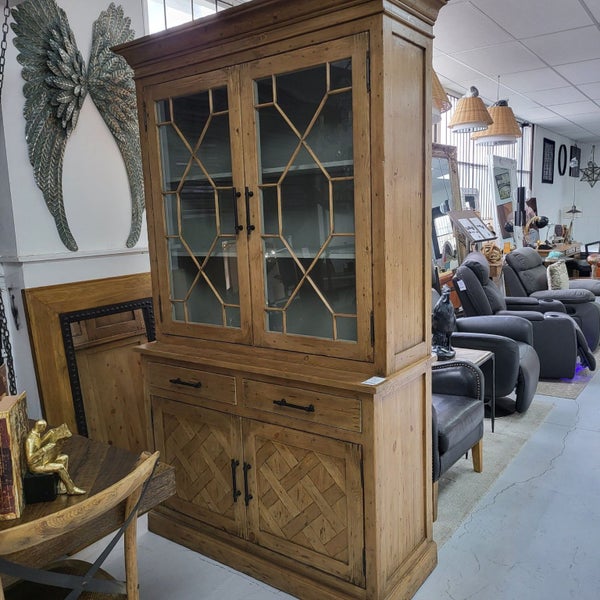 Display Cabinet - Reclaimed Pine Carousel 2