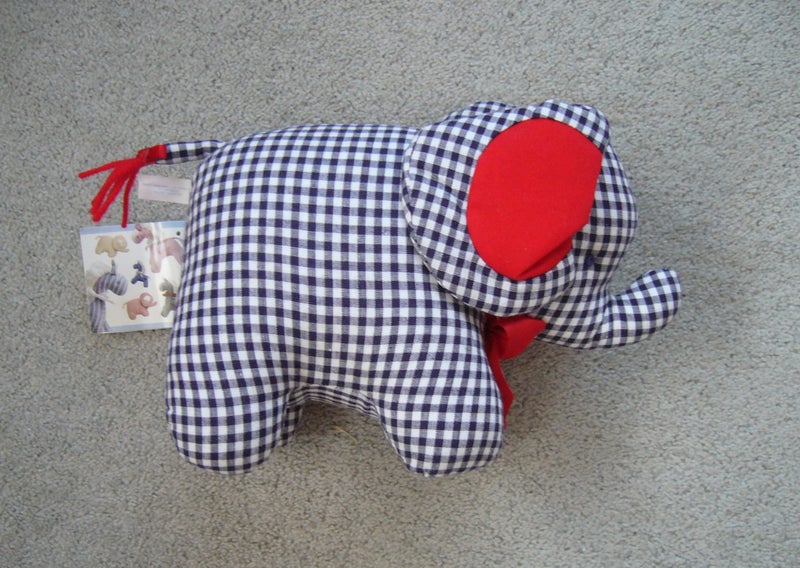 GEORGEOUS ELEPHANT - by kate finn of Australia Carousel 2