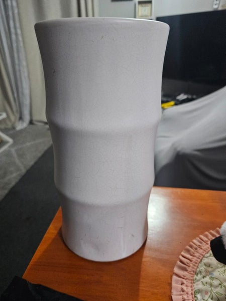 $1 Vase Carousel 1