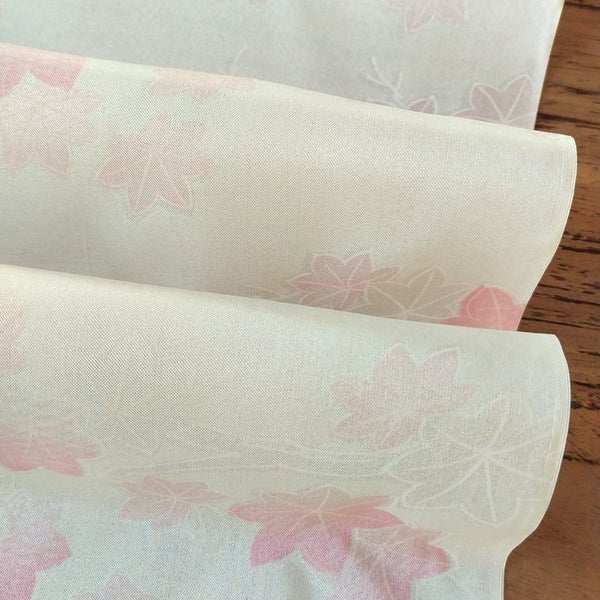 Japanese vintage Kimono Silk Fabric Momiji Carousel 2
