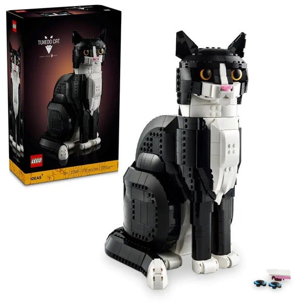 LEGO 21349 Ideas Tuxedo Cat Carousel 1