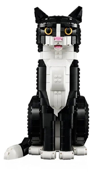 LEGO 21349 Ideas Tuxedo Cat Carousel 2