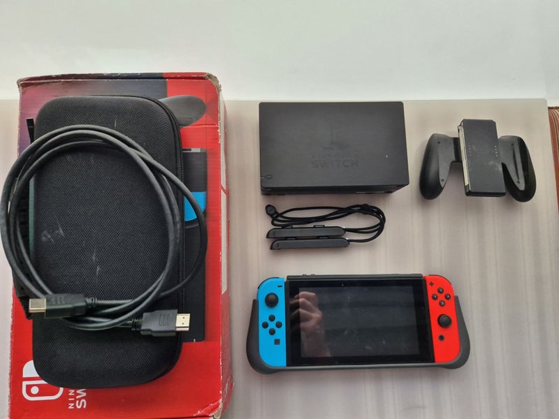 Nintendo Switch Console Carousel 1