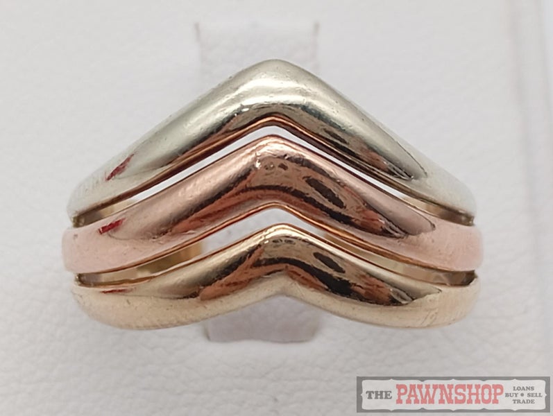 V Shaped Tri-color Ring in 9ct Gold Carousel 1