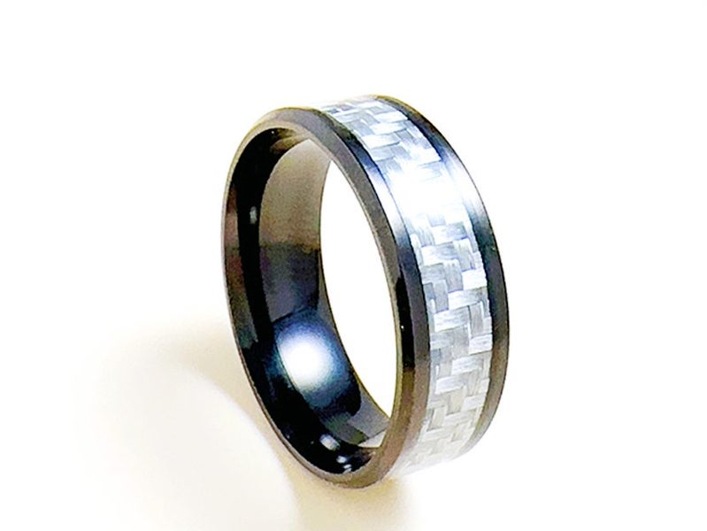 White Carbon Fiber Stainless Steel Ring Carousel 2