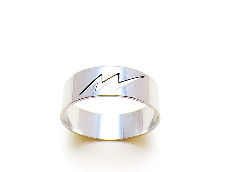 Hollow Stainless Steel Ring Carousel 1