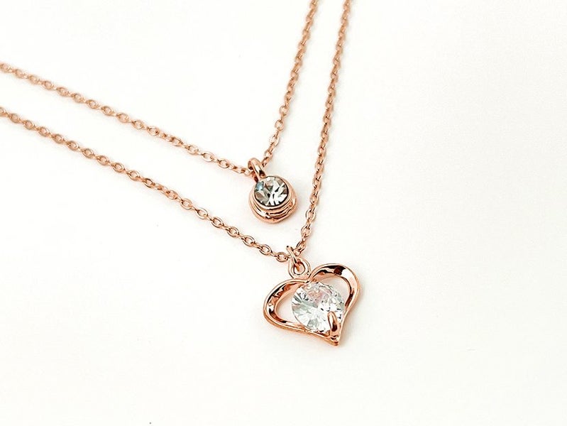 Zirconia-Adorned Rose Gold Heart Pendant Carousel 2