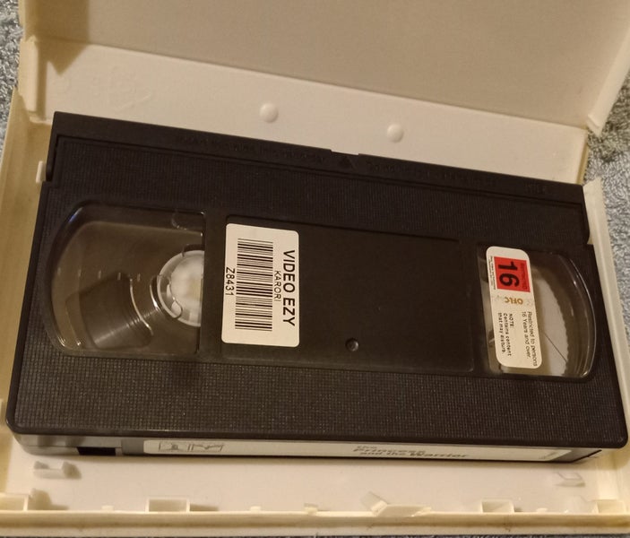 VHS - THE PRINCESS AND THE WARRIOR Carousel 3