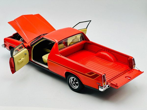 1:18 Holden HX Sandman Utility -- Mandarin Red -- Biante/AUTOart Carousel 4