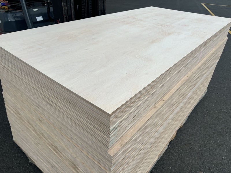 9mm Falcata Plywood, LIGHTWEIGHT 2400 x 1200 Carousel 1