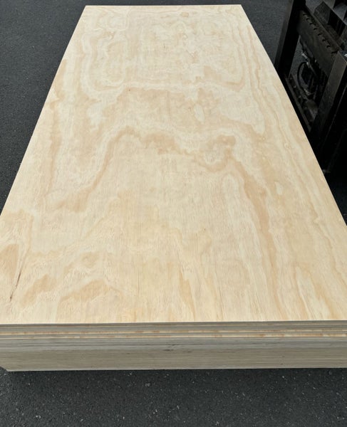 9mm Radiata Pine Face Poplar Core Plywood, Untreated 2700 x 1200 Carousel 2