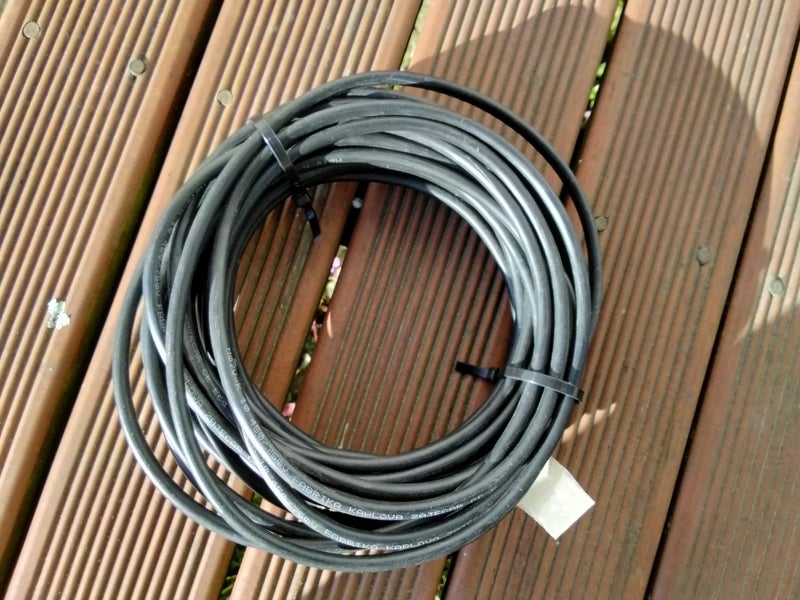 50 AMP 6mm CABLE BLACK 11mtr Carousel 2