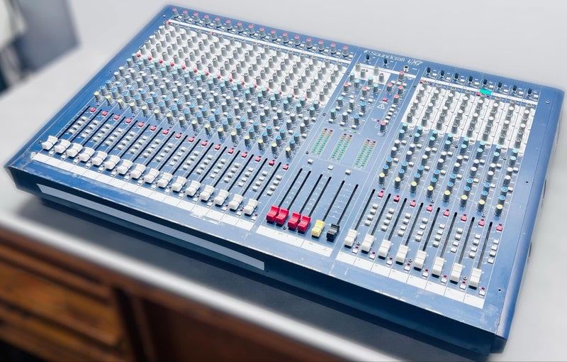 Soundcraft LX7 II With Power Cord Carousel 3