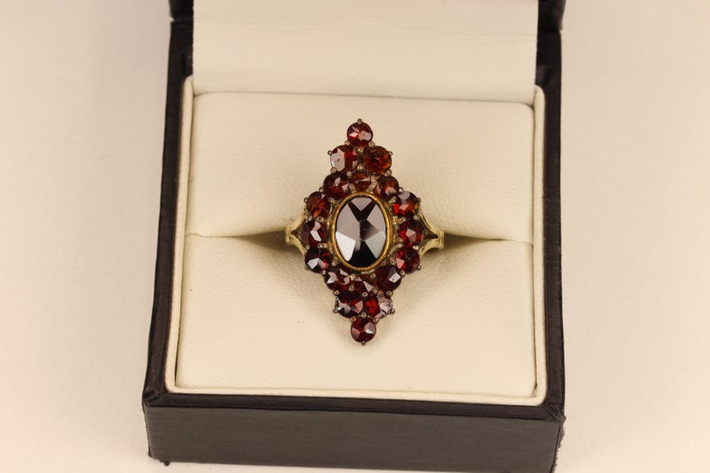 9ct Garnet array ring Carousel 1