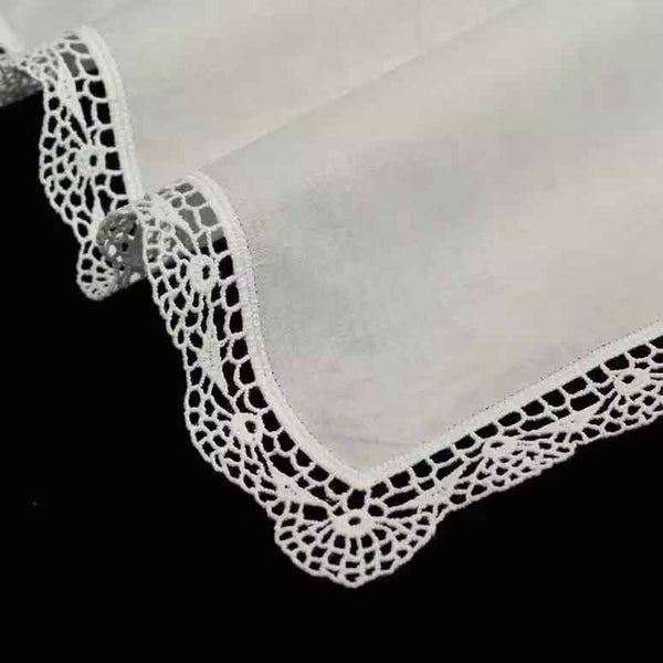 Lace wedding handkerchief in 100% cotton "Set of 3" Carousel 2