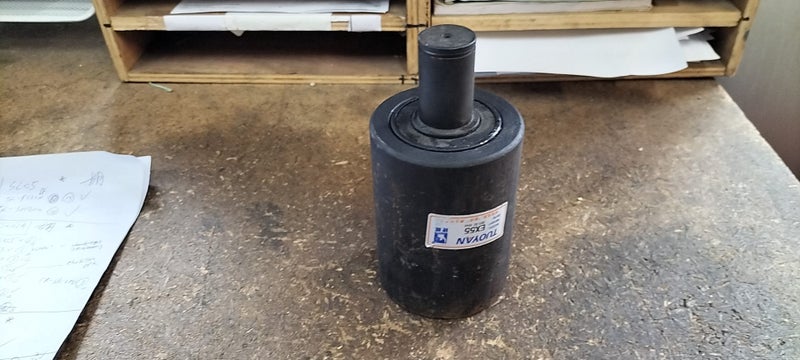 Carrier Roller for Hitachi EX55 part no: 4403459 Carousel 3