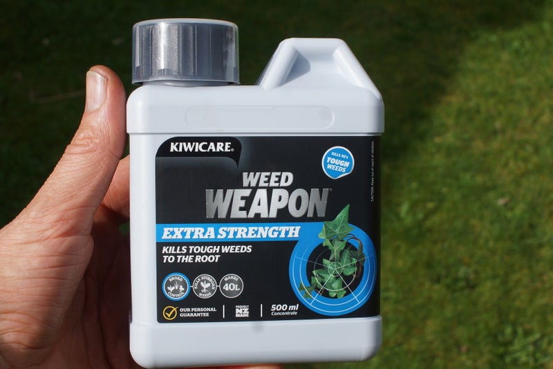 Kiwicare Weed Weapon Extra Strength Weedkiller Spray Concentrate 500ml Clear Carousel 1