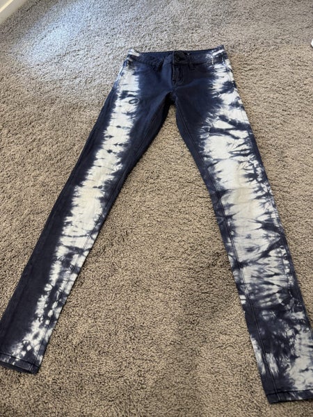Bulk 6items size 8/S Carousel 1