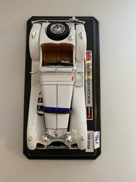 (020) - Burago Mercedes Benz SSK (1928) 1:24 Carousel 4