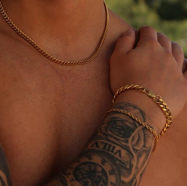 Men's Titanium 3MM Twisted Link Chain Bracelet in 18k Gold - SALE! Carousel 3