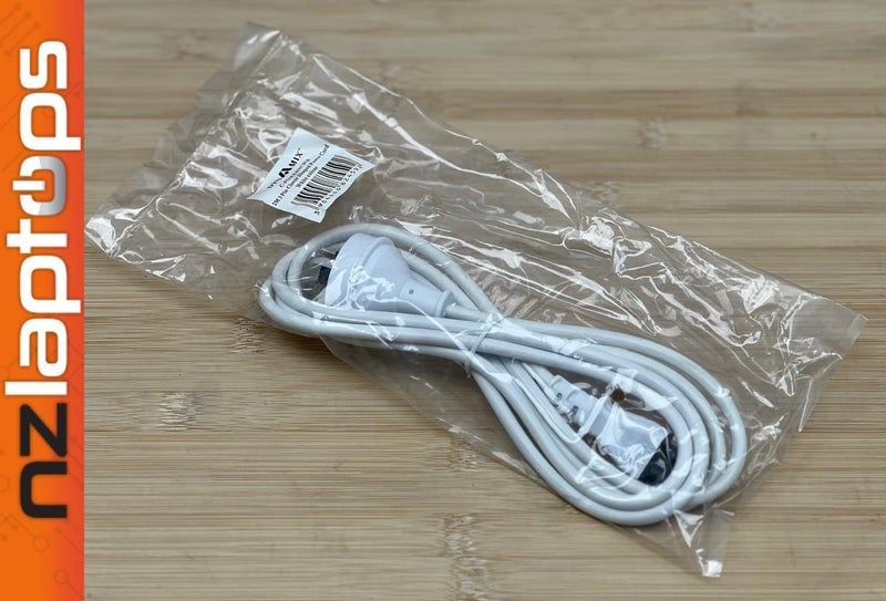 Dynamix 2M 3pin Clover Shaped Power Cord (White) Carousel 2