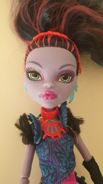Monster high doll Carousel 6