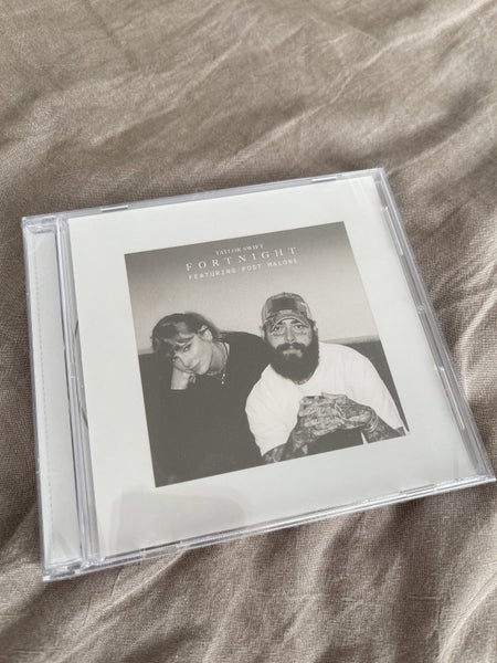 Taylor swift fortnight single cd Carousel 1