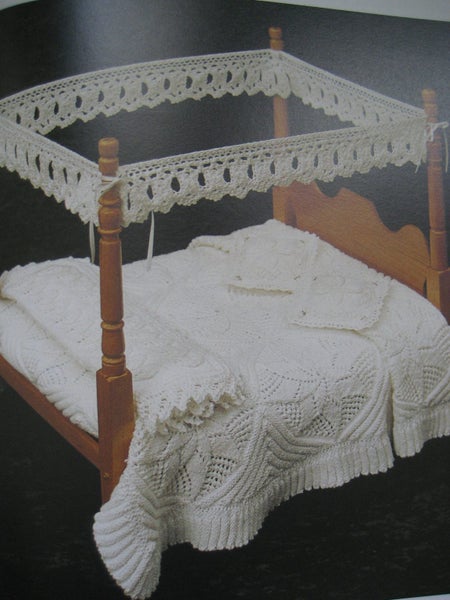 HIGH FASHION KNITTING PATTERNS FOR DOLLS Furze Hewitt Carousel 20