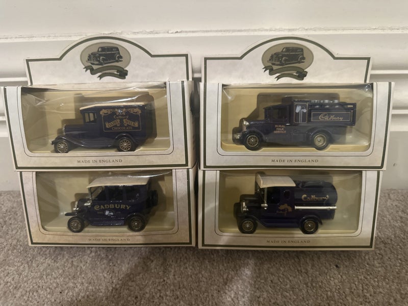 Lledo lot x 4 Diecast Newspaper Vans Carousel 1