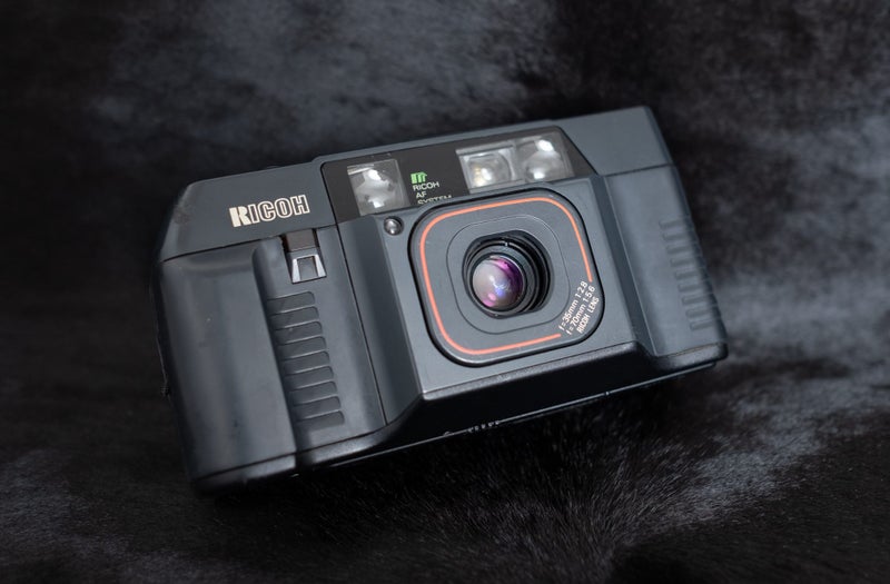 Rioch TF-500 fim compact camera 35mm 2.8 Carousel 1